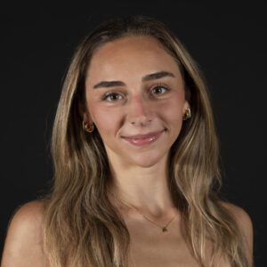 Amelia Aroneo headshot