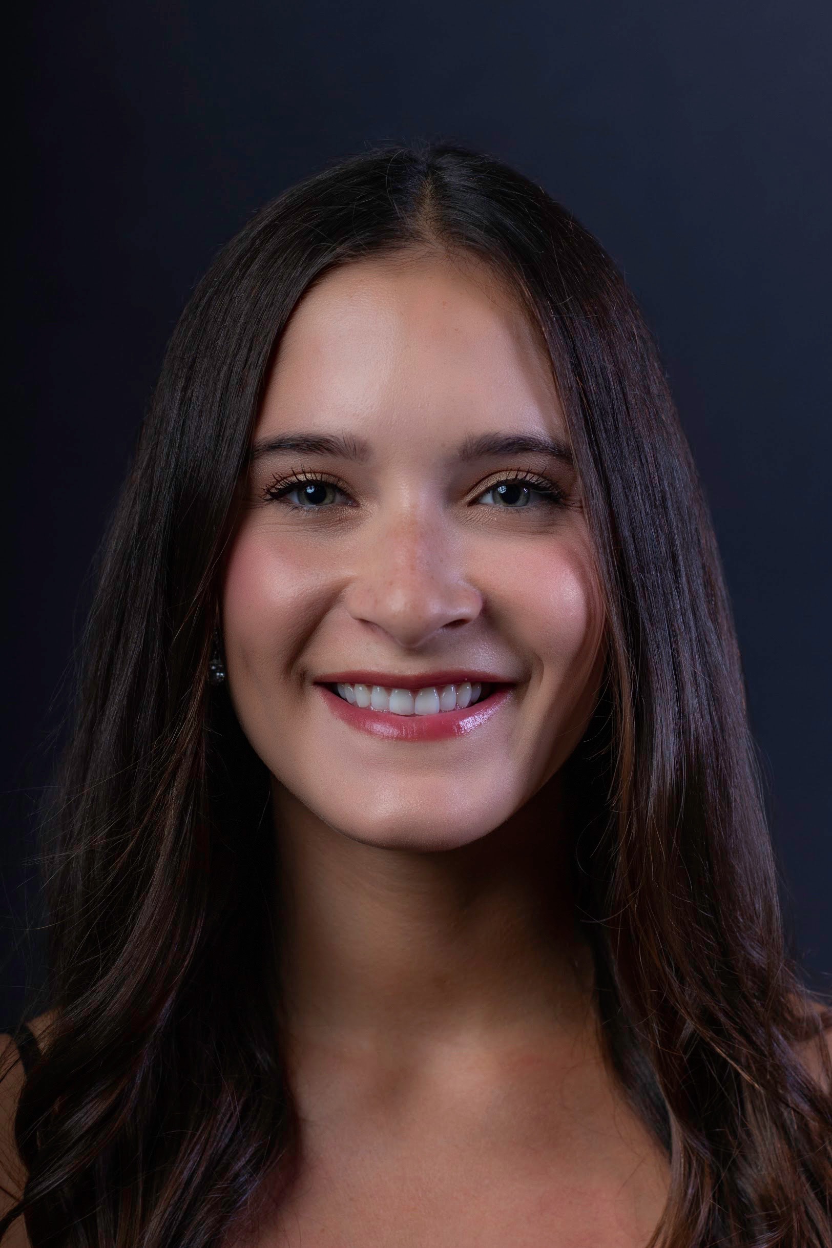 Anna Barnes headshot