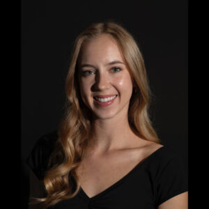 Leah Andersen headshot