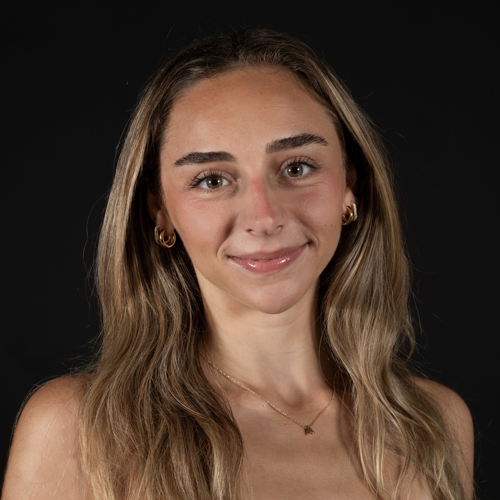 Amelia Aroneo headshot